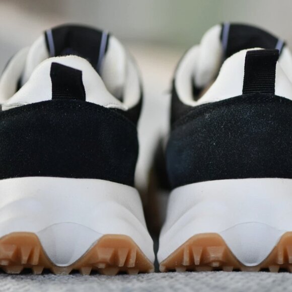 PRE-OWNED | Size: 7 US Women's LUCKY STEP Skate Sneaker | Color: Black/White - Picture 6 of 9